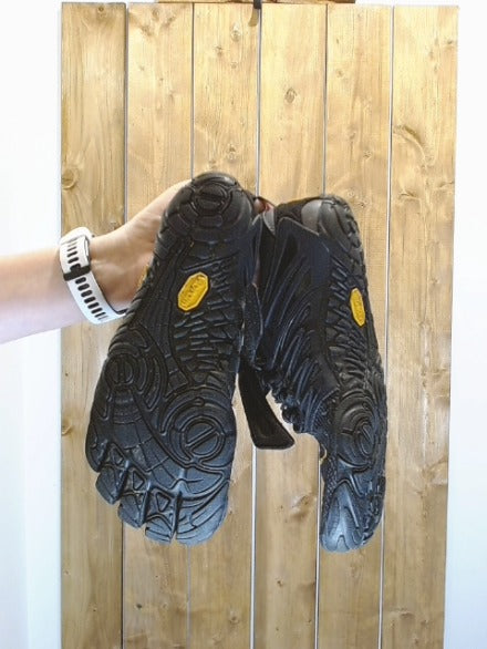 Black FiveFingers Adult Women Footwear, 5-7