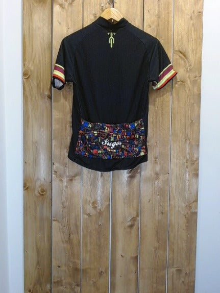 Black with Heart Logo Sugoi Adult Women Top, Medium