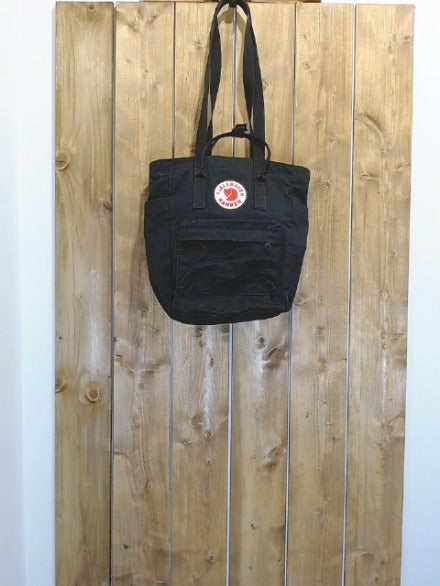 Black Fjallraven Gear, OS