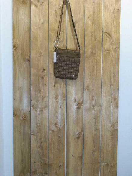 Brown Lug Gear, 5L